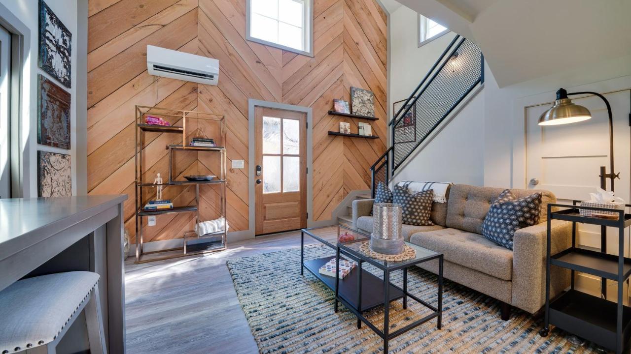 A Newly Built Tiny House In The Center Of Historic Holiday home *